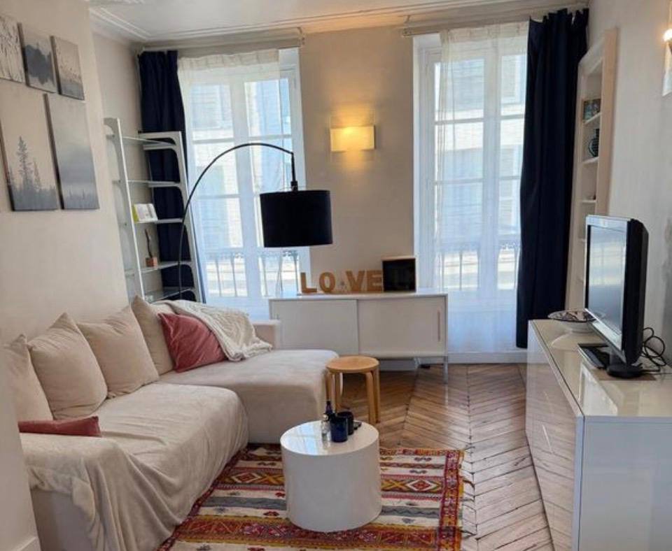 2-room apartment in 16th, 16, 2000.00 EUR