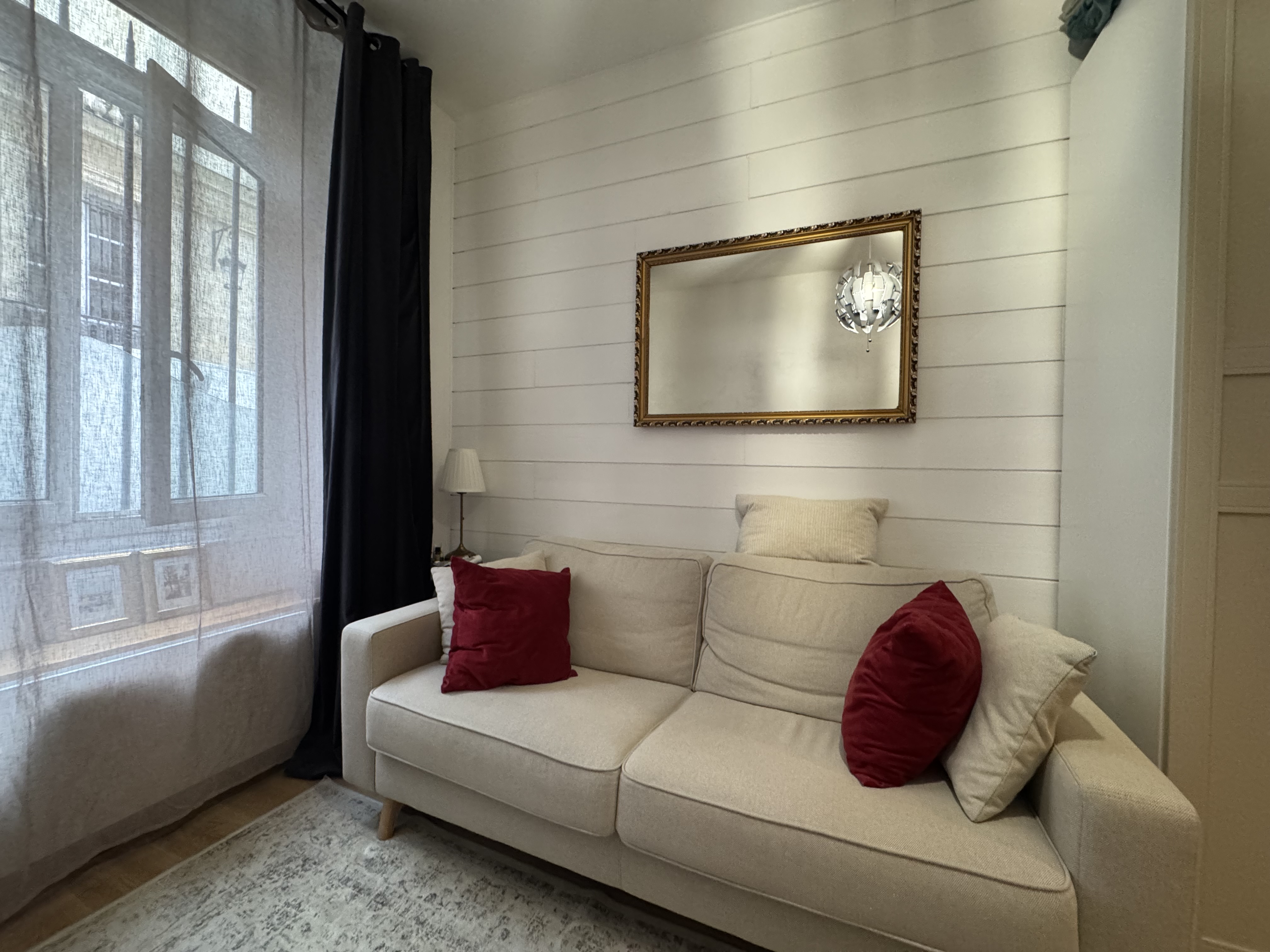 Стильная студия возле Лувра, 01, 1500.00 EUR