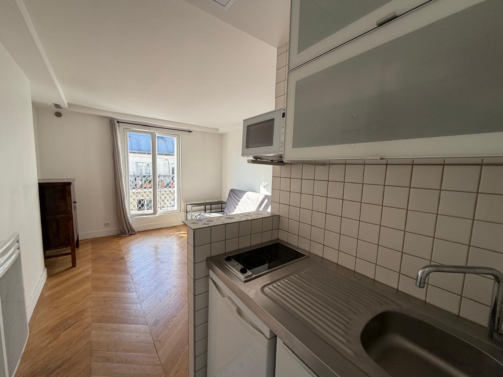 Studio with balcony, 09, 1200.00 EUR, photo 3