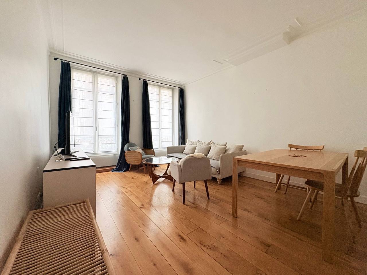 3К квартира в 9ом, 09, 3000.00 EUR