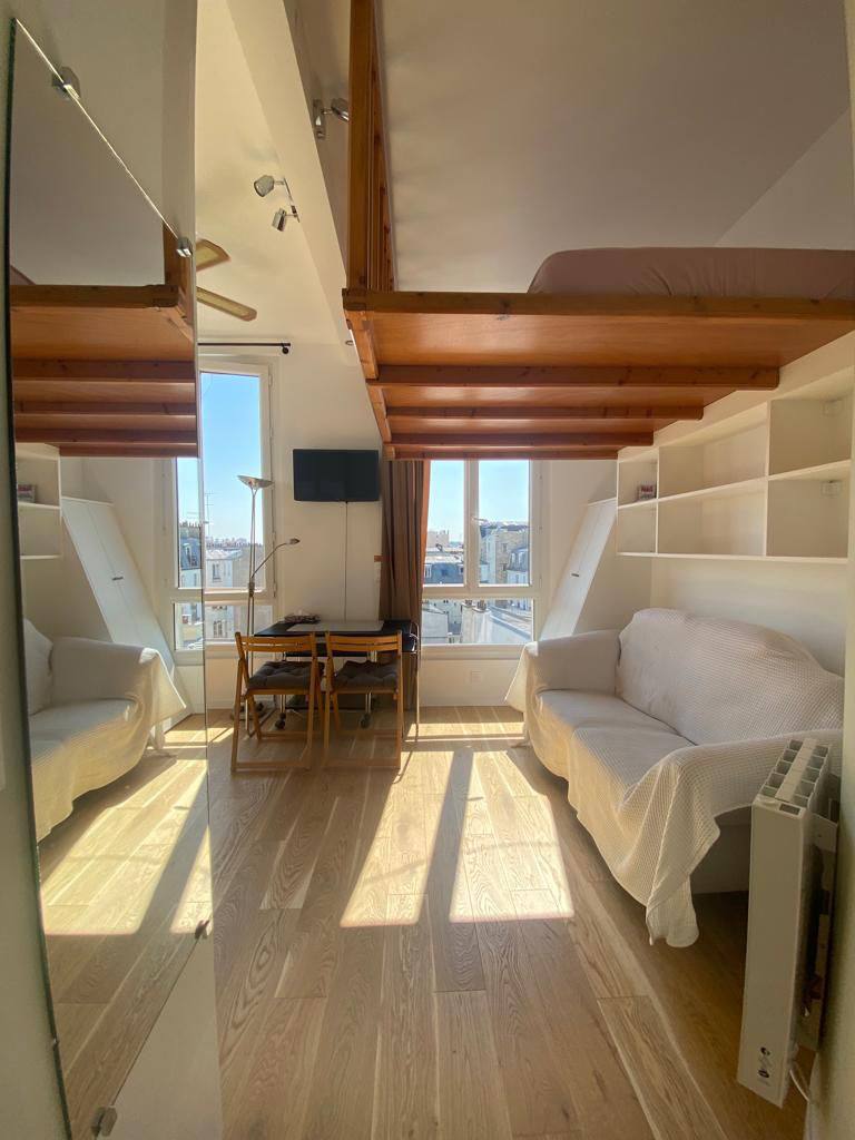 Stylish studio in Montmartre, 18, 1000.00 EUR, photo 3