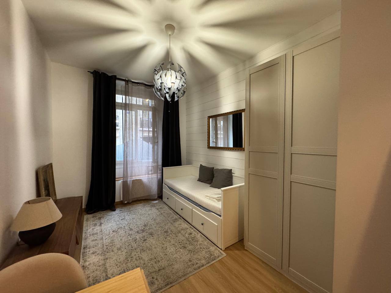 Стильная студия возле Лувра, 01, 1500.00 EUR