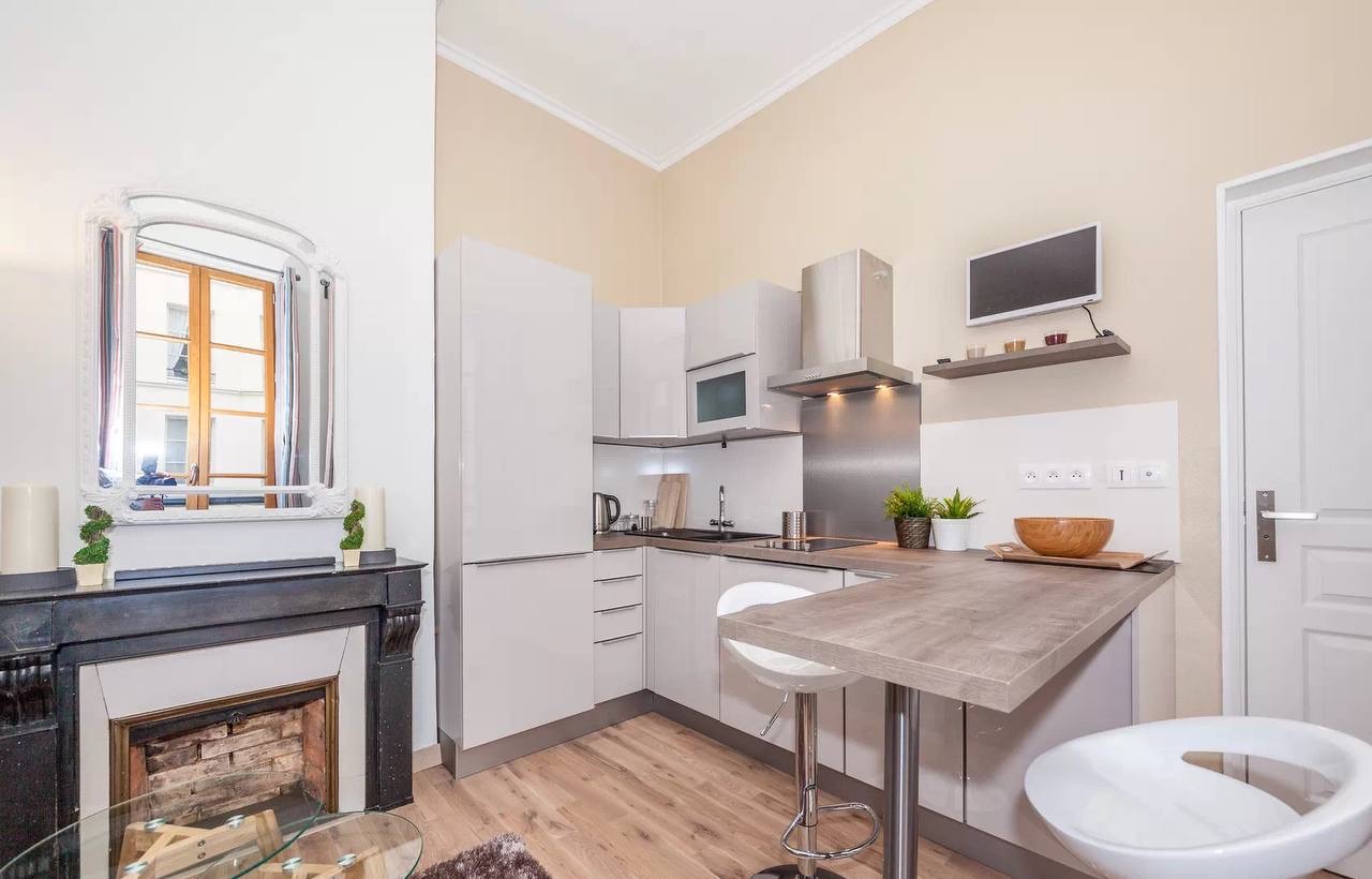 estudio en 7mo, 07, 1630.00 EUR