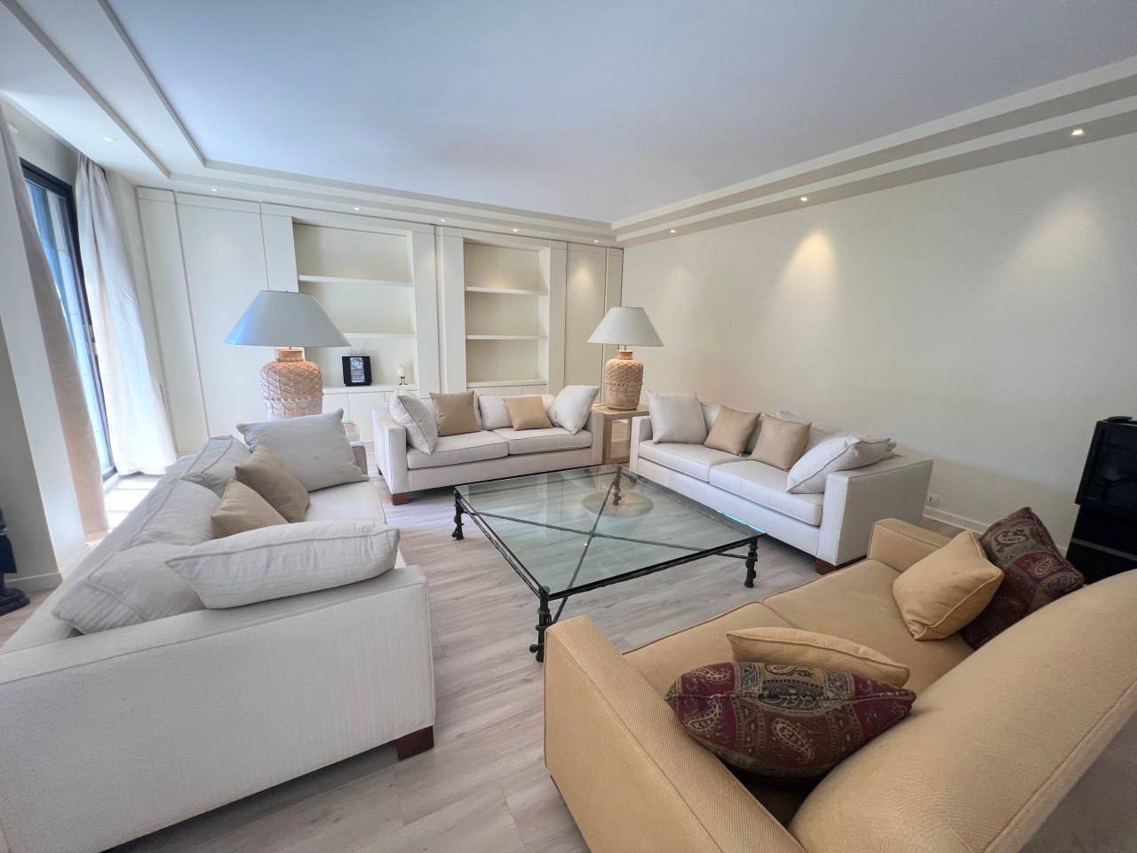 Большая 4-к квартира, 16 район, 16, 5000.00 EUR, photo 3