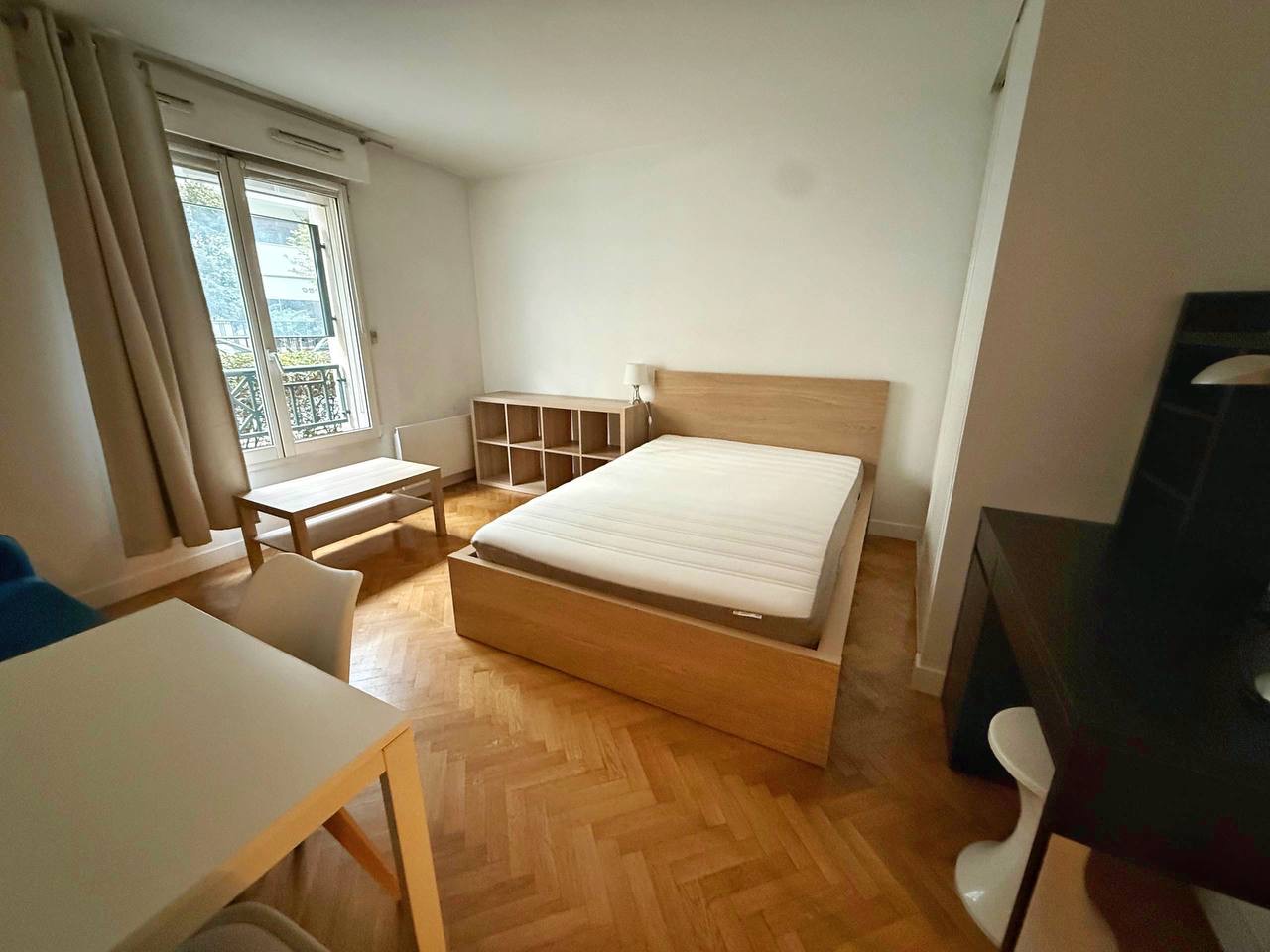 Studio in 14th, 12, 1300.00 EUR