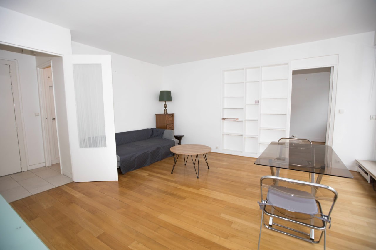 Louer un appartement de deux pièces, 16, 2400.00 EUR, photo 2