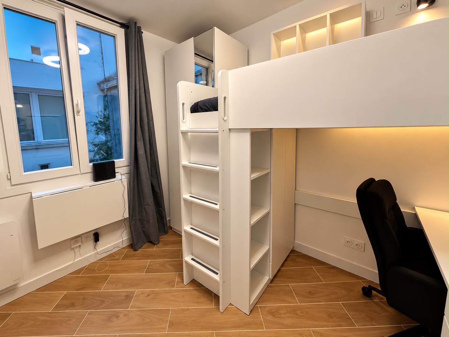 Студия в центре Парижа, 02, 1050.00 EUR