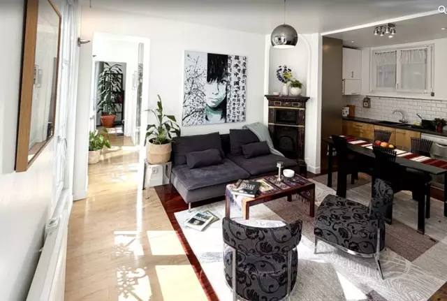 Apartamento de tres habitaciones, 01, 2330.00 EUR, photo 2