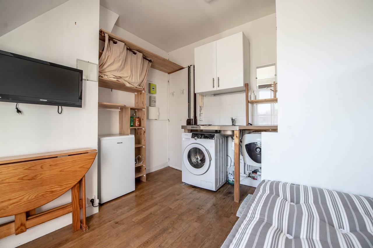 Studio with balcony, 15, 890.00 EUR, photo 2